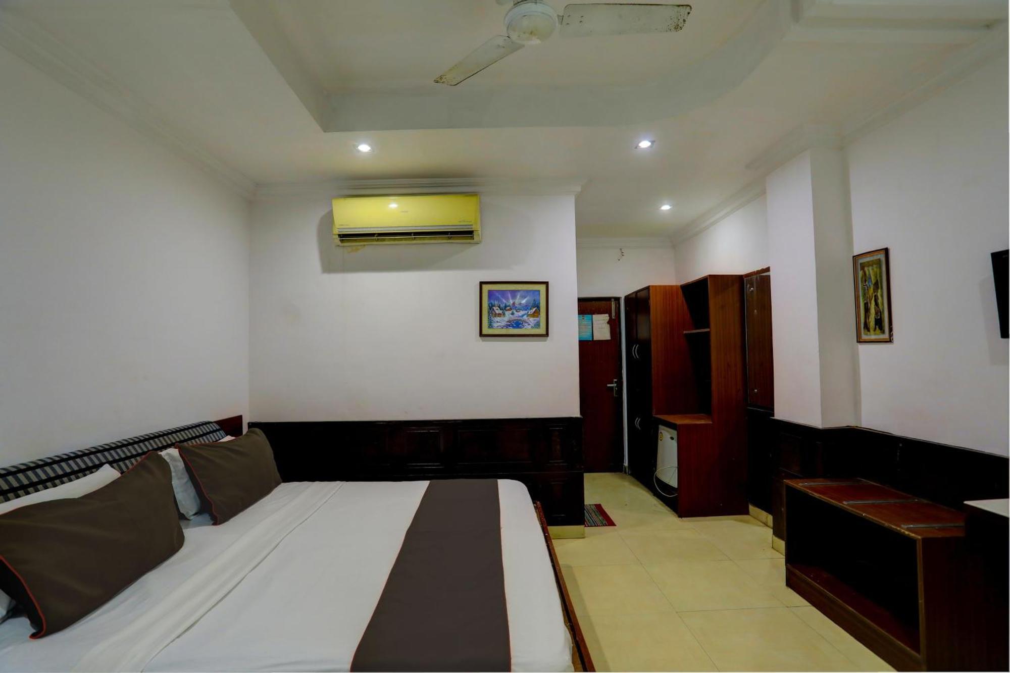 Hotel Monarch Inn Lucknow Luaran gambar