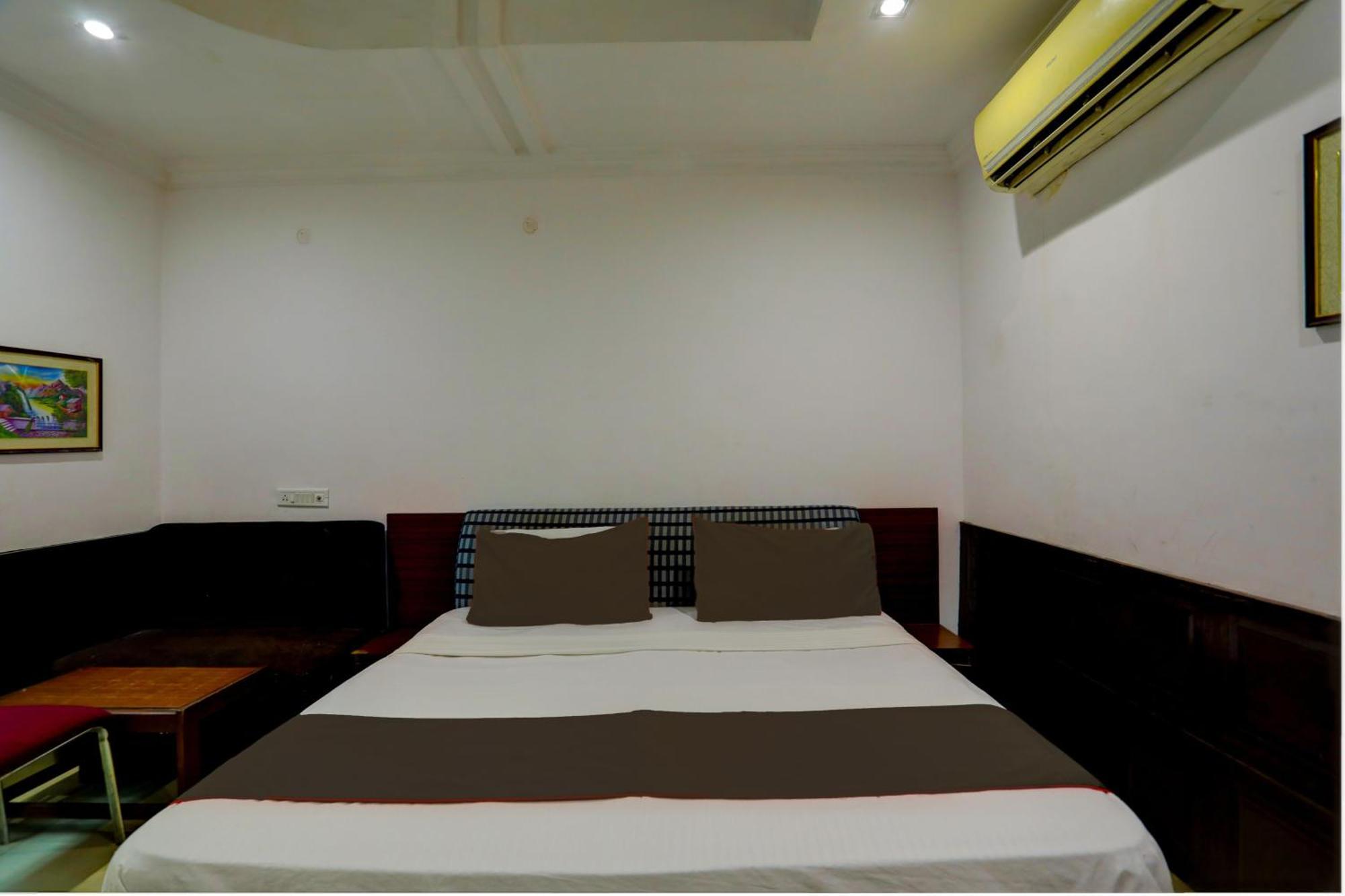 Hotel Monarch Inn Lucknow Luaran gambar