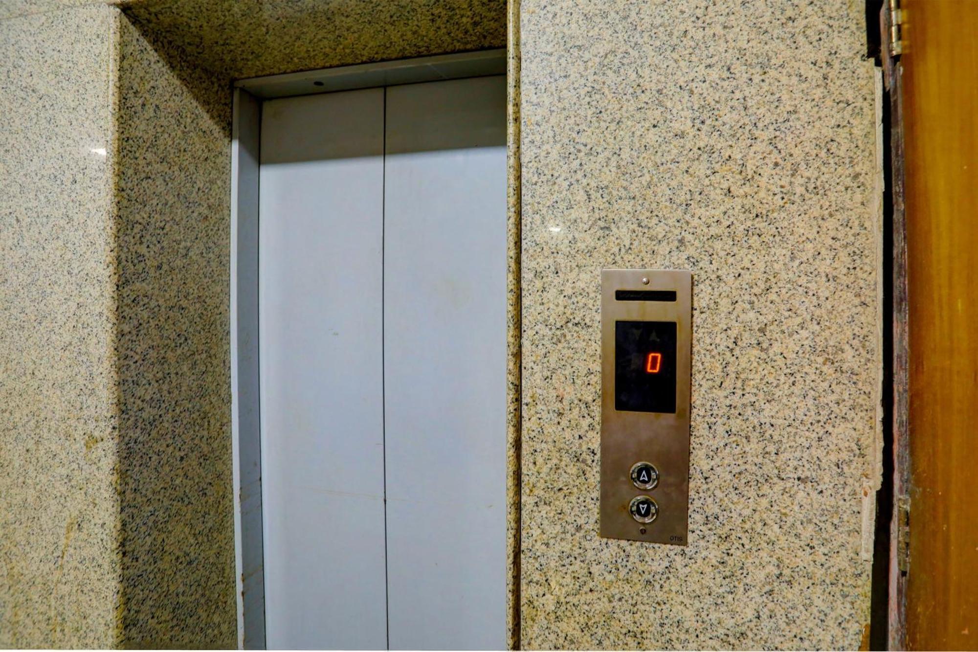 Hotel Monarch Inn Lucknow Luaran gambar